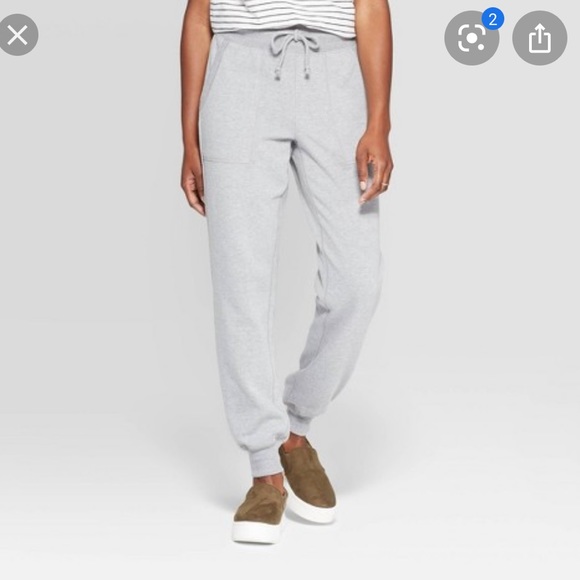 universal thread joggers